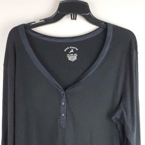 White Stag Black Tee XXL Long Sleeve V-Neck Shirt